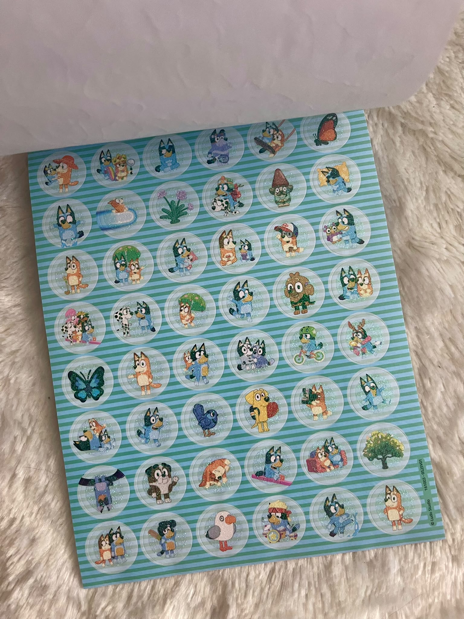 Bluey Glitzer-Stickerblock mit 8 Stickerseiten
